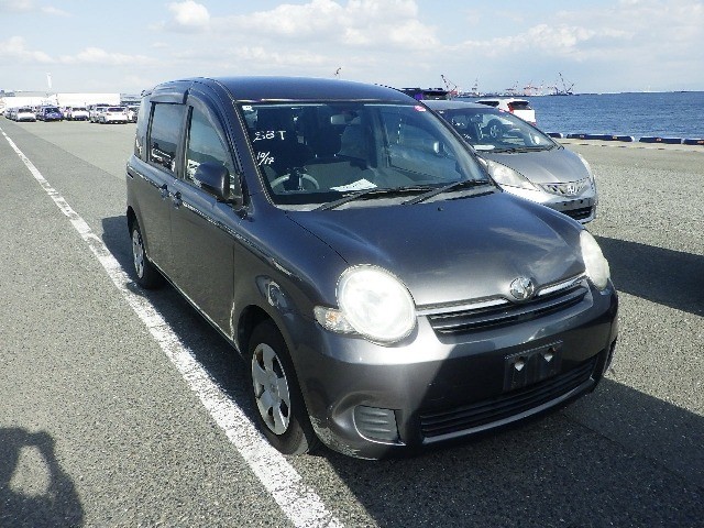2009 Toyota Sienta