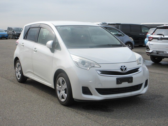 2015 Toyota Ractis