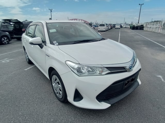 2020 Toyota Axio HV