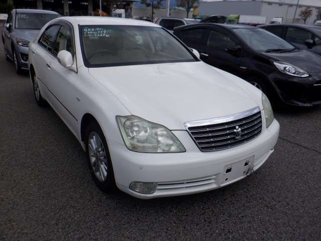 2004 Toyota Crown