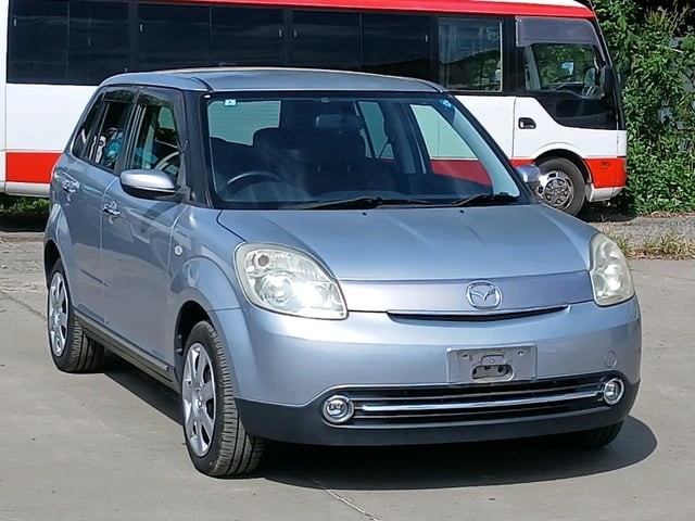 2008 Mazda Verisa