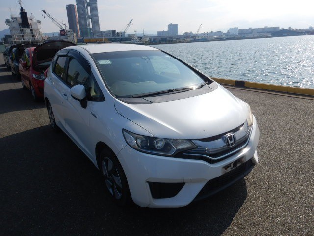 2014 Honda FIT HV