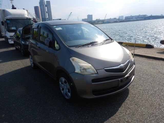 2006 Toyota Ractis