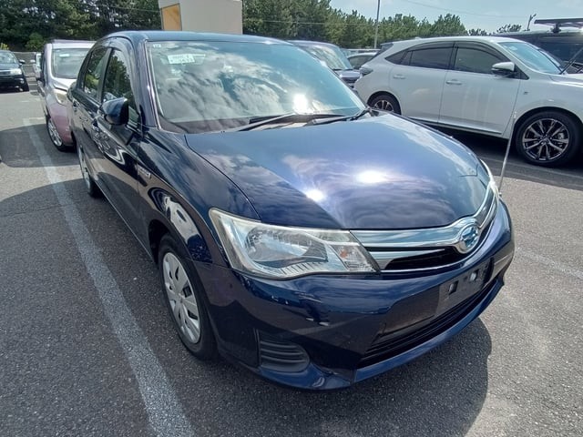 2013 Toyota Axio HV
