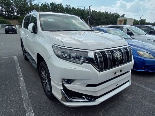2020 Toyota Land Cruiser Prado