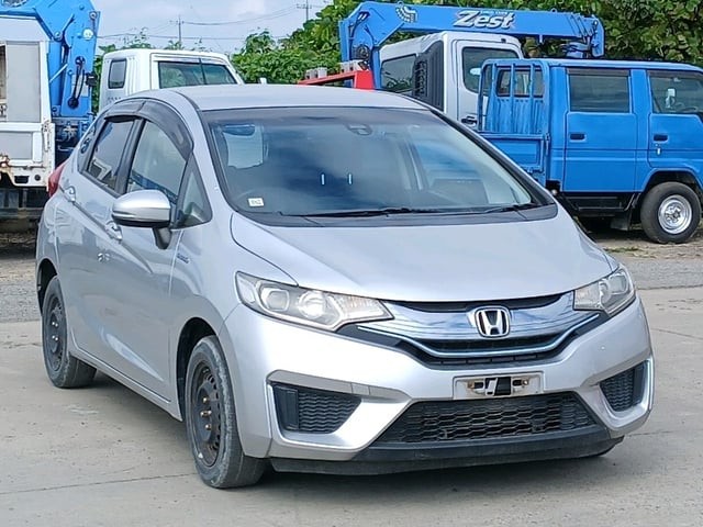 2013 Honda FIT HV