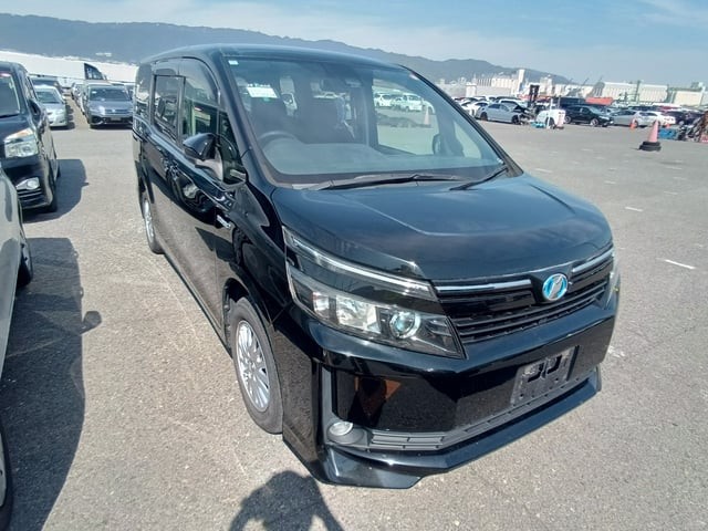 2016 Toyota Voxy HV