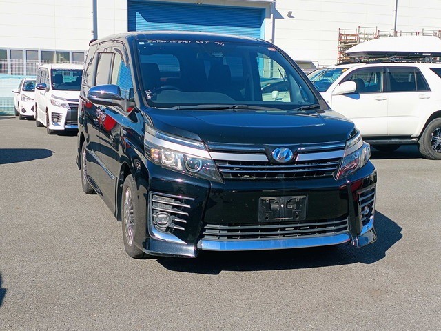 2016 Toyota Voxy HV