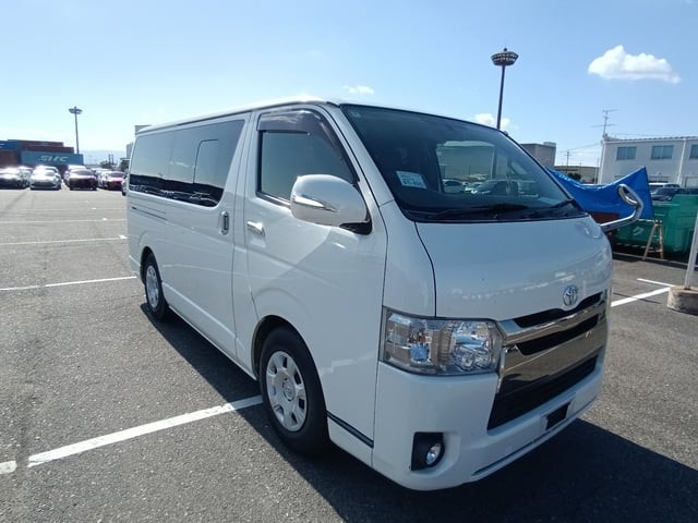 2016 Toyota Hiace V