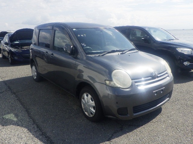 2009 Toyota Sienta