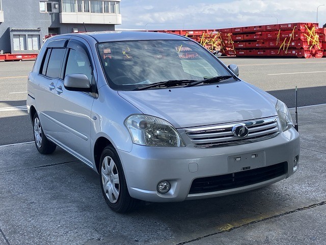 2009 Toyota Raum