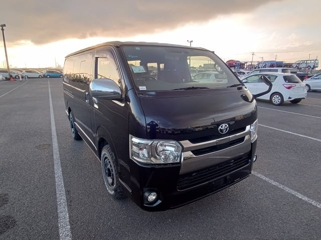 2018 Toyota Hiace V