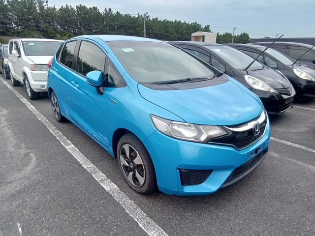 2015 Honda FIT HV