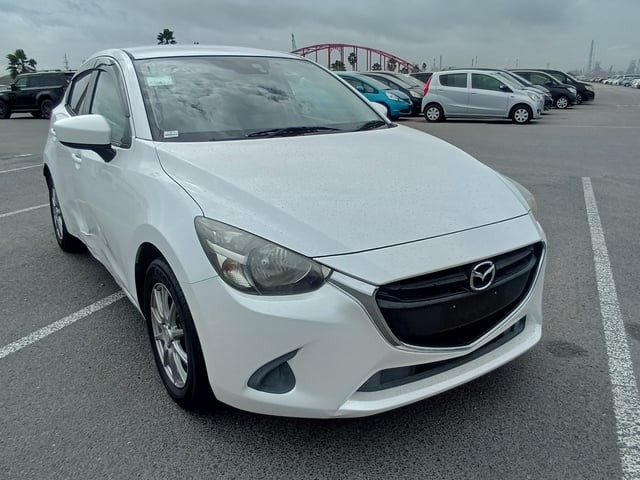 2015 Mazda Demio