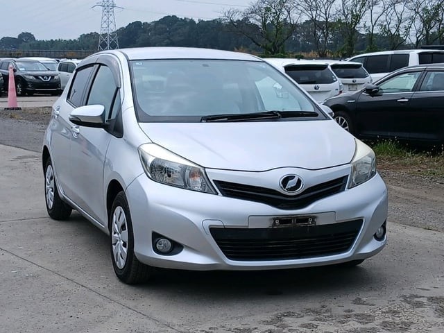 2011 Toyota Vitz