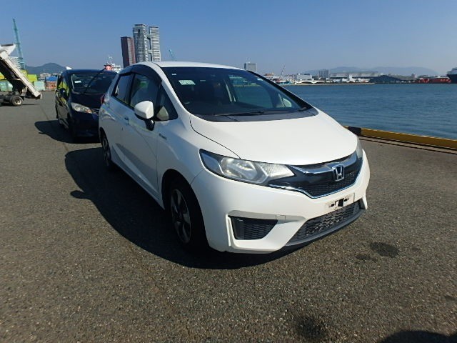 2015 Honda FIT HV