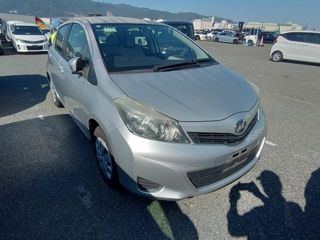 2013 Toyota Vitz