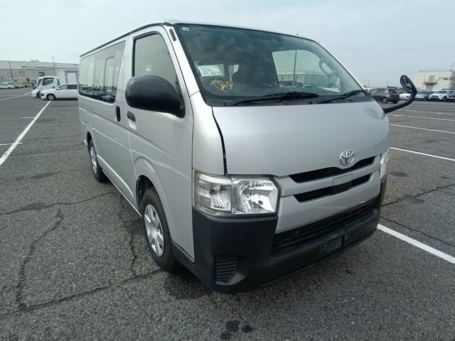 2019 Toyota Hiace V