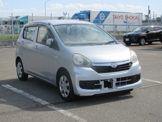 2013 Toyota Pixis Epoch