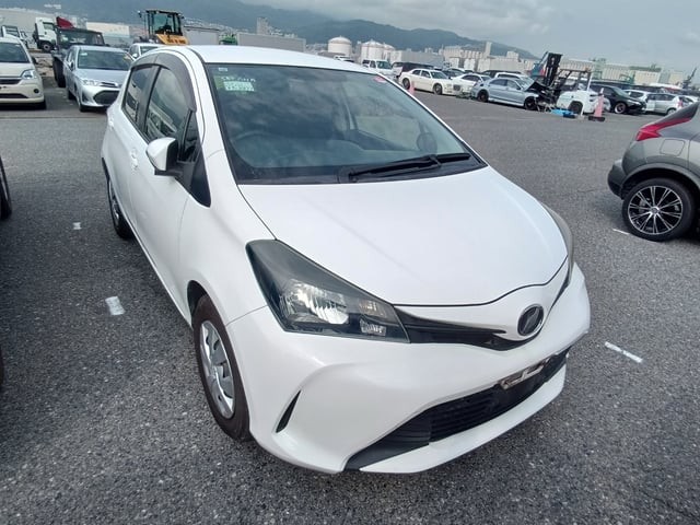 2015 Toyota Vitz