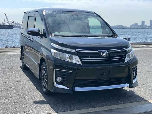 2016 Toyota Voxy