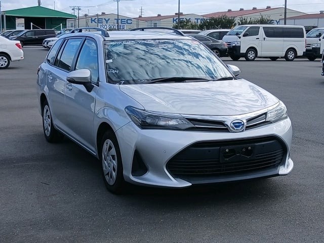 2022 Toyota Fielder HV