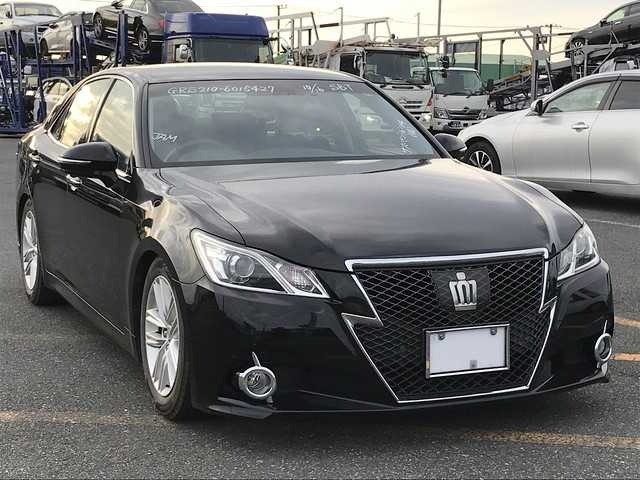 2015 Toyota Crown
