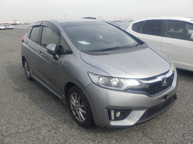 2015 Honda FIT HV