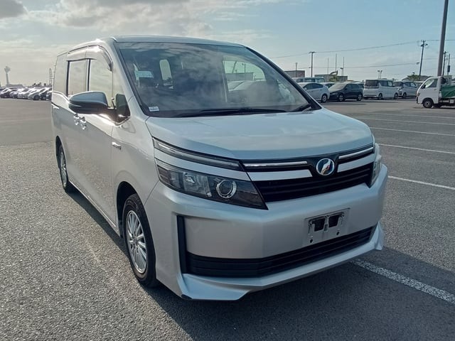2015 Toyota Voxy HV