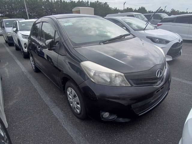 2013 Toyota Vitz