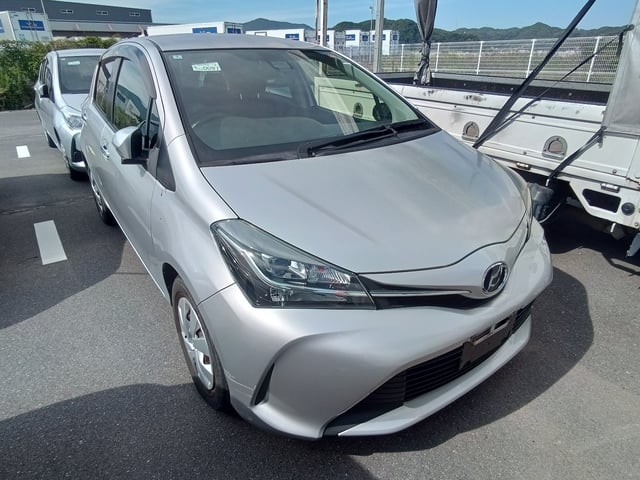 2016 Toyota Vitz