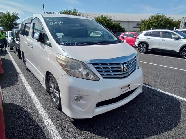 2011 Toyota Alphard