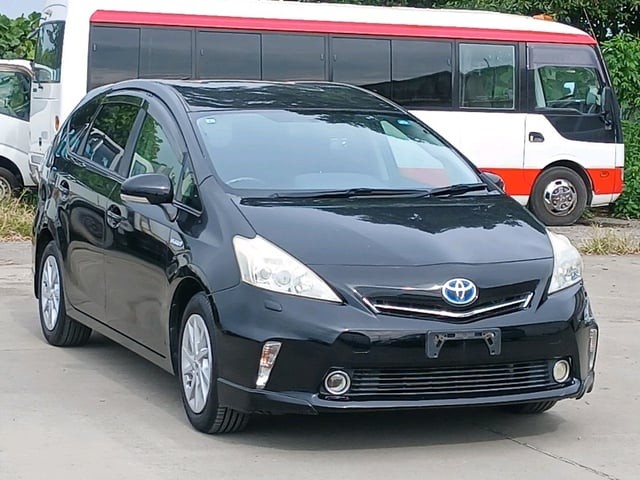 2011 Toyota Prius Alpha