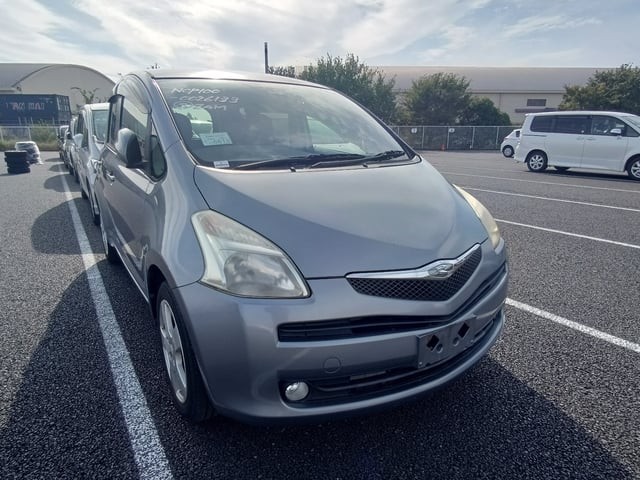 2006 Toyota Ractis