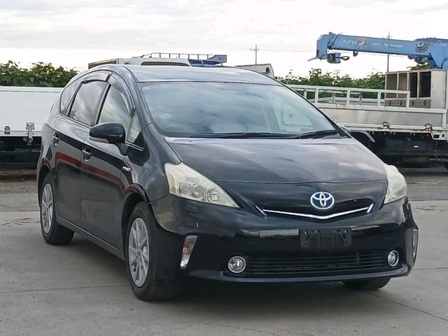 2012 Toyota Prius Alpha