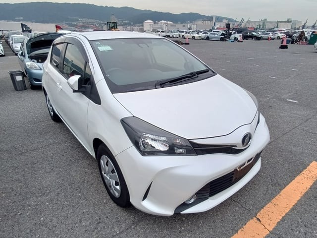 2015 Toyota Vitz