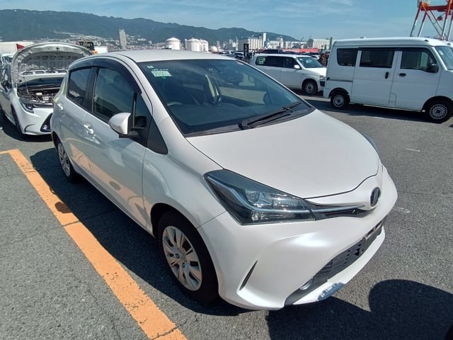 2016 Toyota Vitz