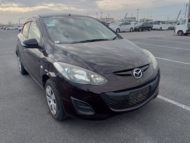 2013 Mazda Demio