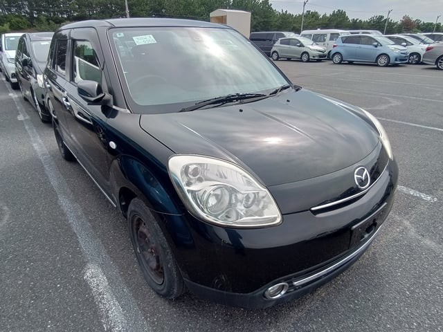 2013 Mazda Verisa