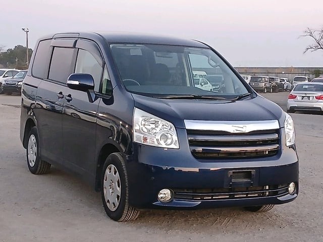 2008 Toyota Noah