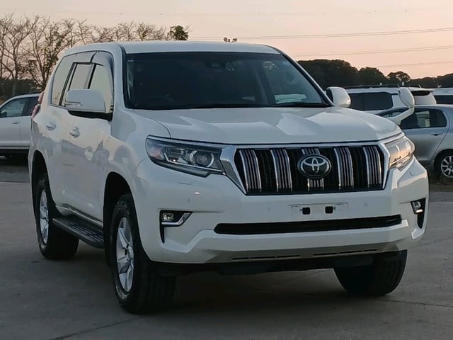 2018 Toyota Land Cruiser Prado