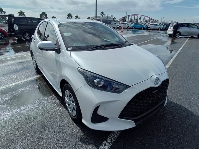 2024 Toyota Yaris HV