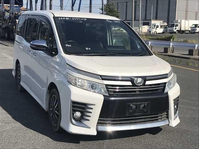 2015 Toyota Voxy