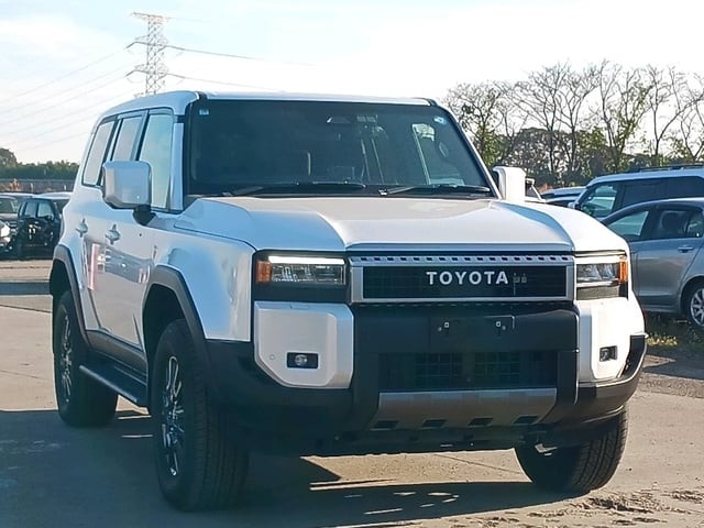 Toyota Land Cruiser 250