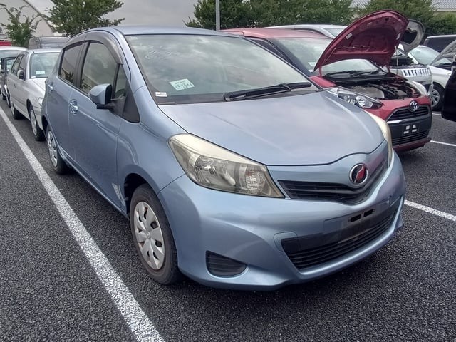 2011 Toyota Vitz