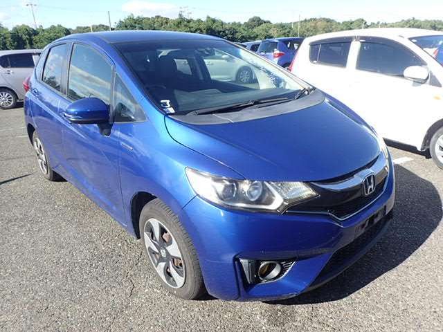 2015 Honda FIT HV