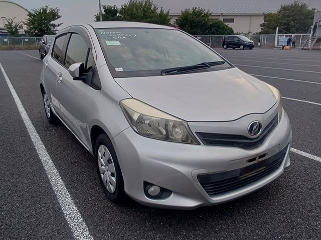 2012 Toyota Vitz