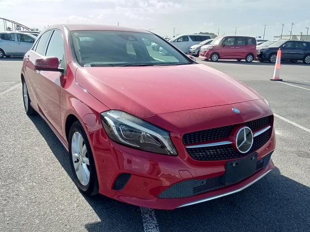2016 Mercedes-Benz A180