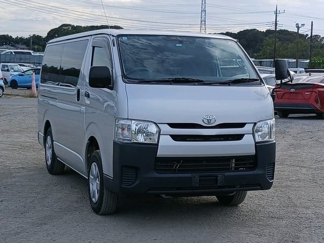 2014 Toyota Hiace V