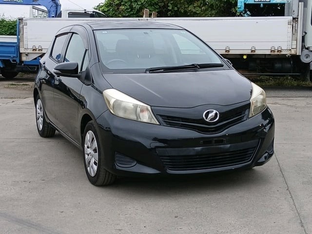 2011 Toyota Vitz